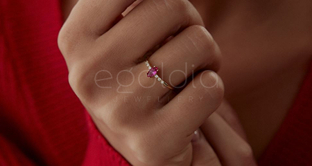 Zamansız Zarafetin Yükselişi: Minimal Takı Trendleri