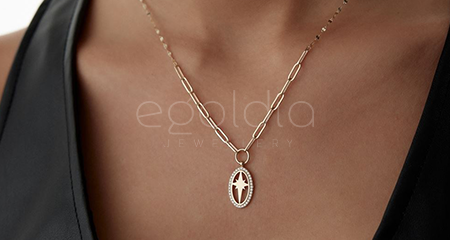 Altın Takı Hediye Fikirleri: Yeni Yılda Sevdiklerinize Işıltı Katın | E-Goldia Jewellery