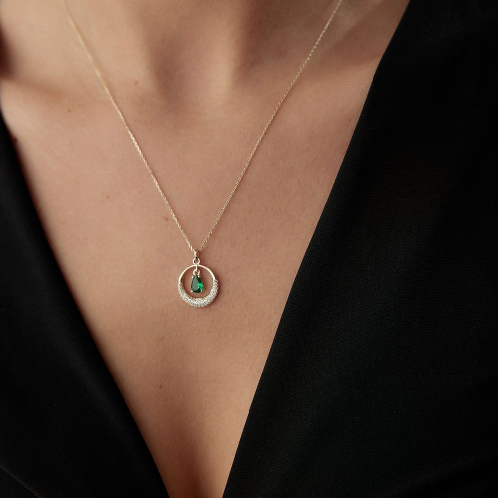 Damla Yeşil Taşlı Hilal Tasarım Kolye