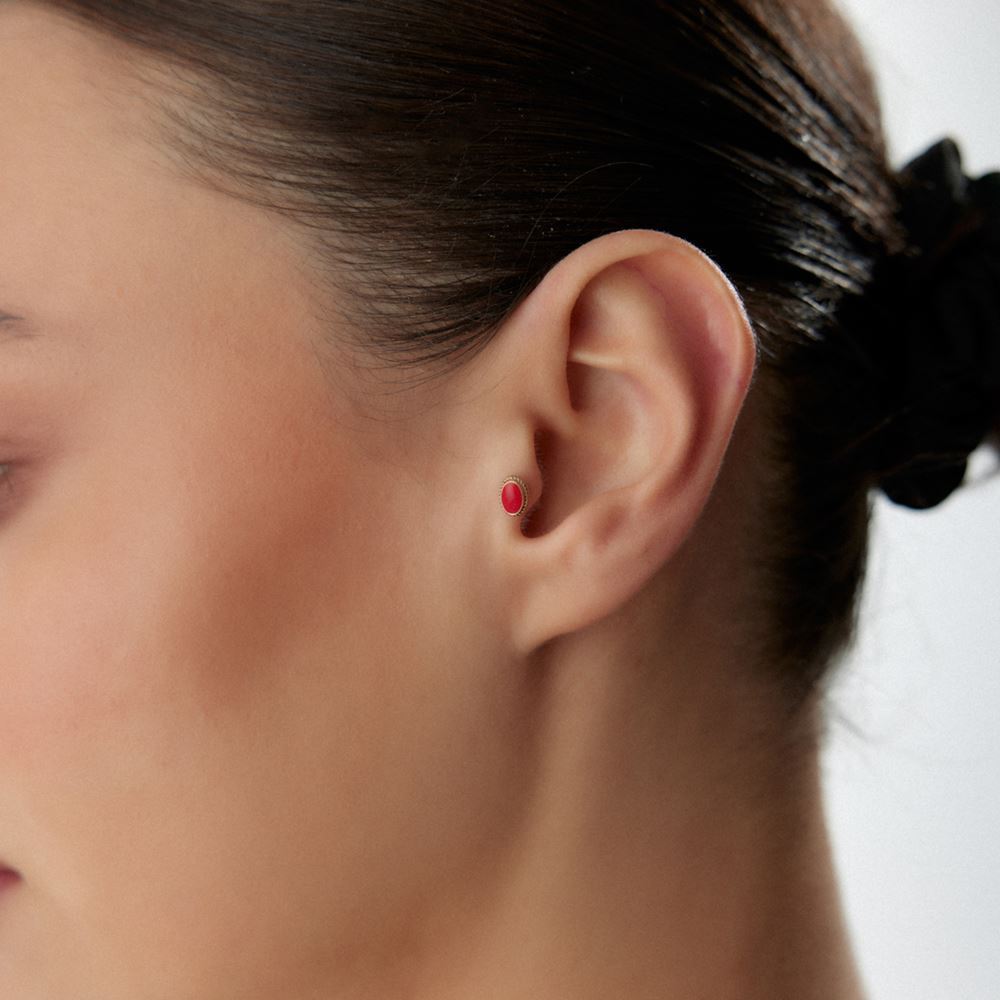 Kırmızı Mineli Oval Piercing
