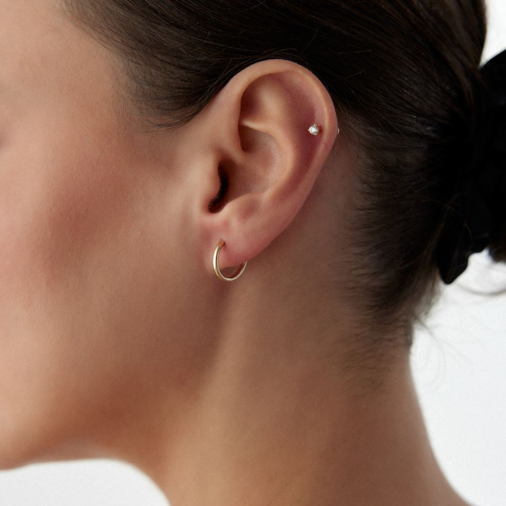 İnce Sade Halka Küpe