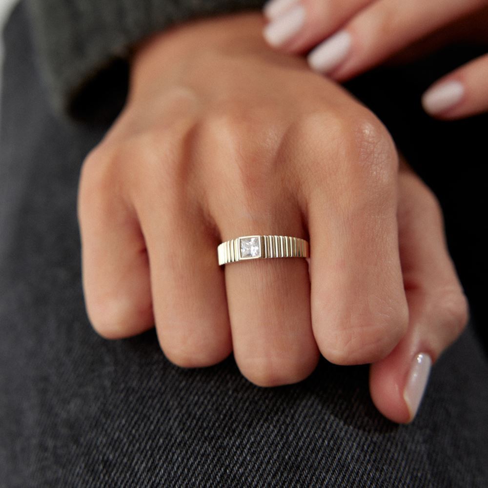 Baget Taşlı Sıralı Yüzük