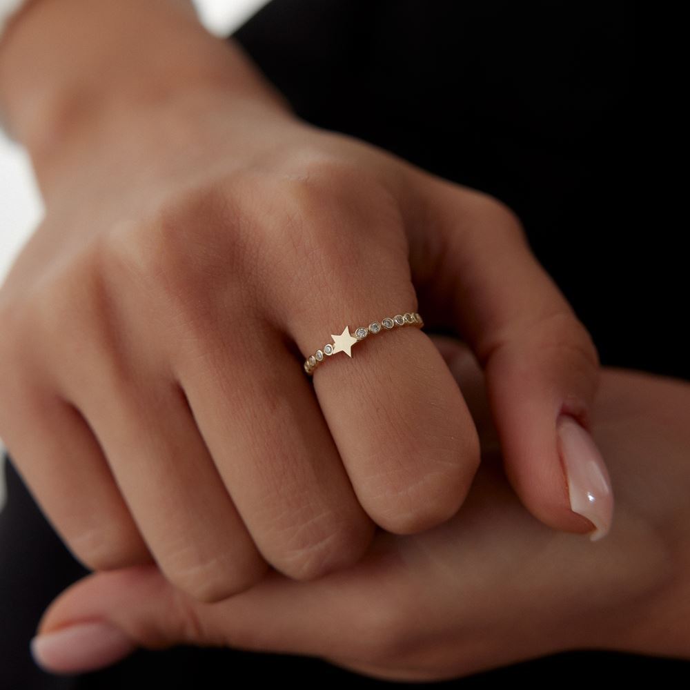 Yıldız Nokta Taşlı Tasarım Yüzük