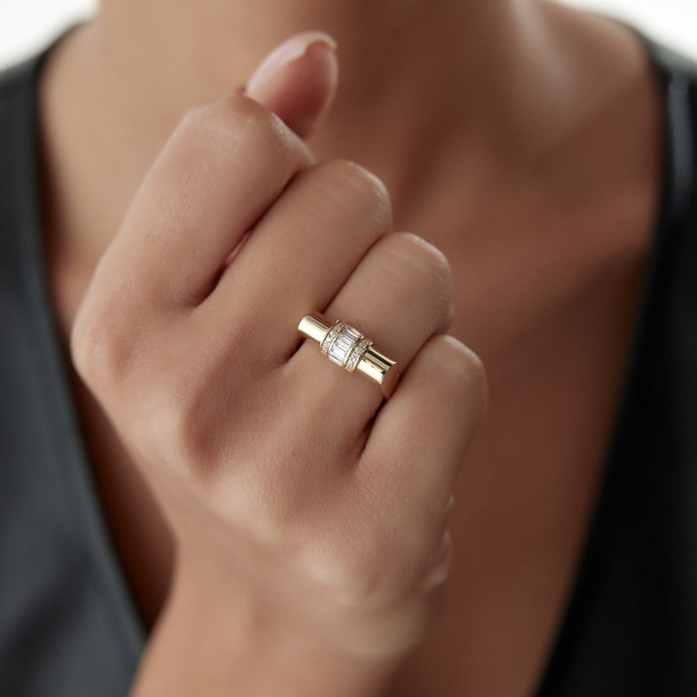 Baget Sıralı Yassı Tasarım Yüzük