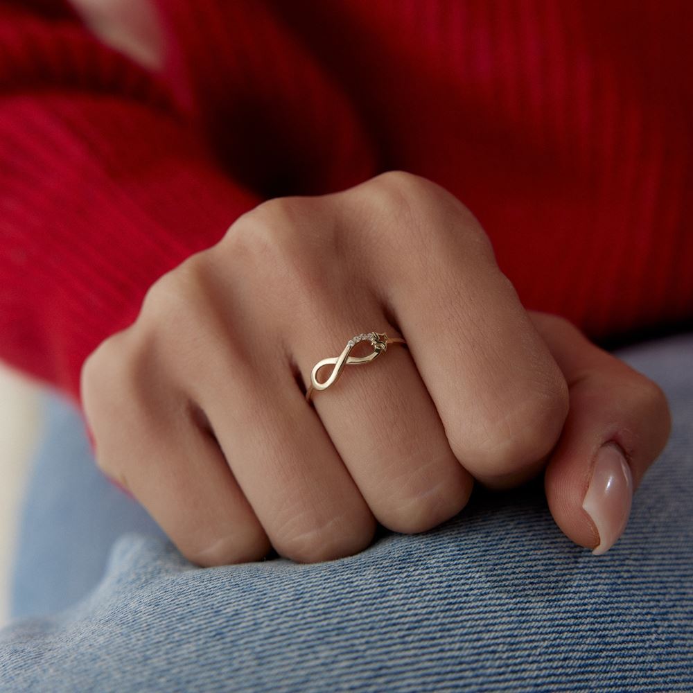 Sonsuz Taşlı Yüzük