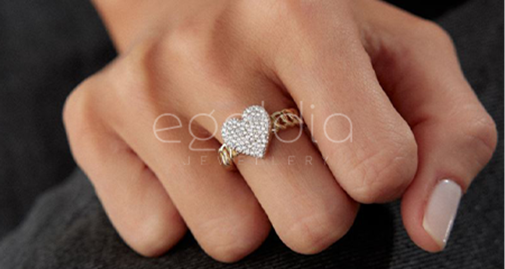 Altın Yüzük Modelleri ile Zarafetin Işıltısını Yakalayın: E-Goldia Jewellery Farkı