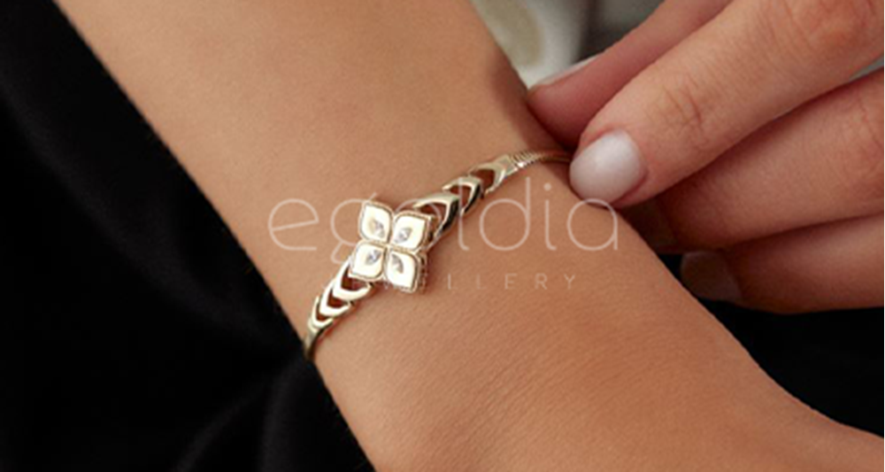 Altın Bileklik Fiyatları Neye Göre Belirlenir? İstanbul Kuyumculuğu ve E-Goldia Jewellery Bakış Açısı