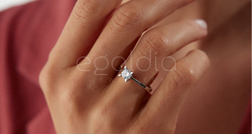 Evlilik Teklifi Yüzük Önerileri: İstanbul Kuyumculuğunun Zarafetini E-Goldia Jewellery ile Keşfedin