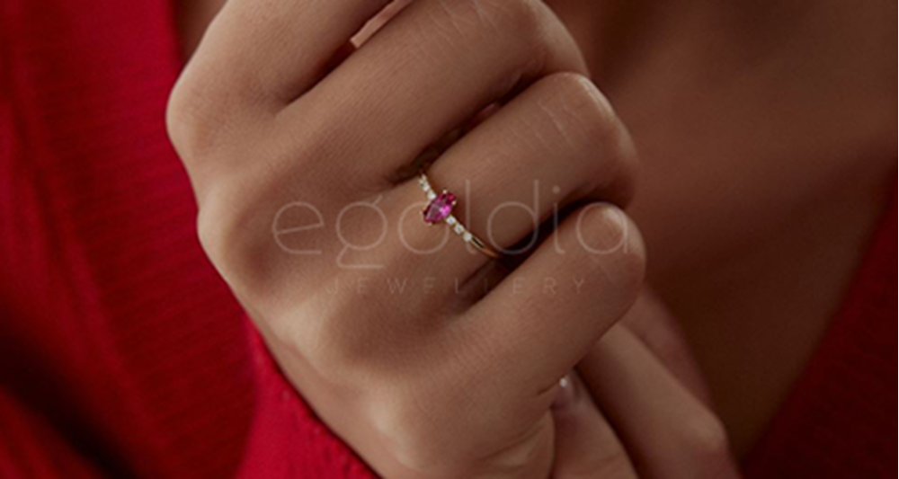 Zamansız Zarafetin Yükselişi: Minimal Takı Trendleri