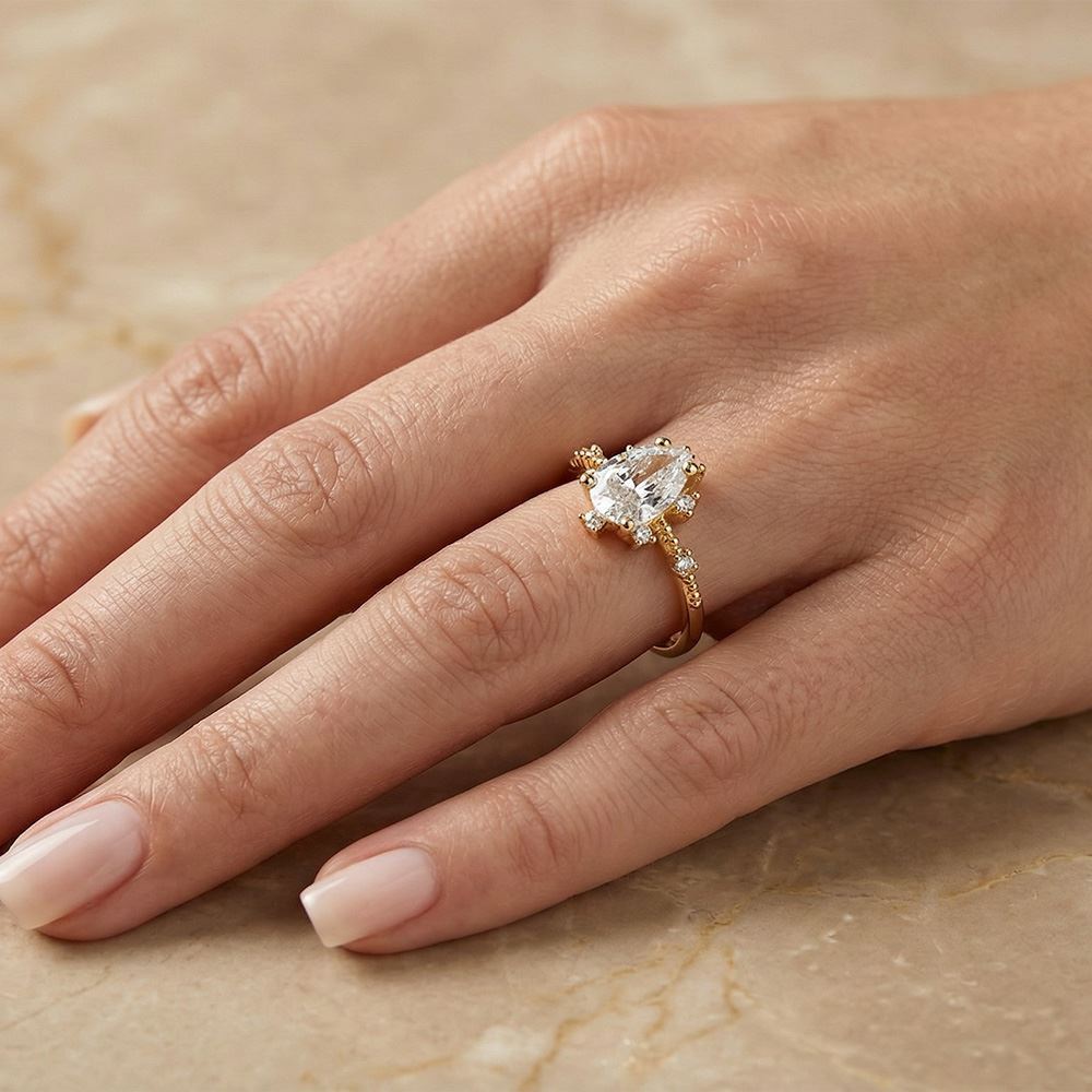 Damla Taşlı Fantazi Yüzük