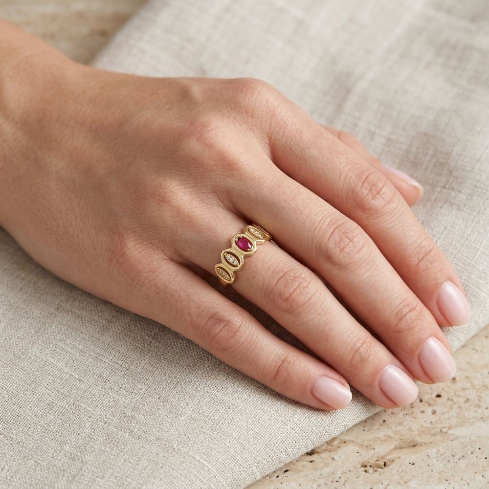 Daire Taşlı Tasarım Yüzük