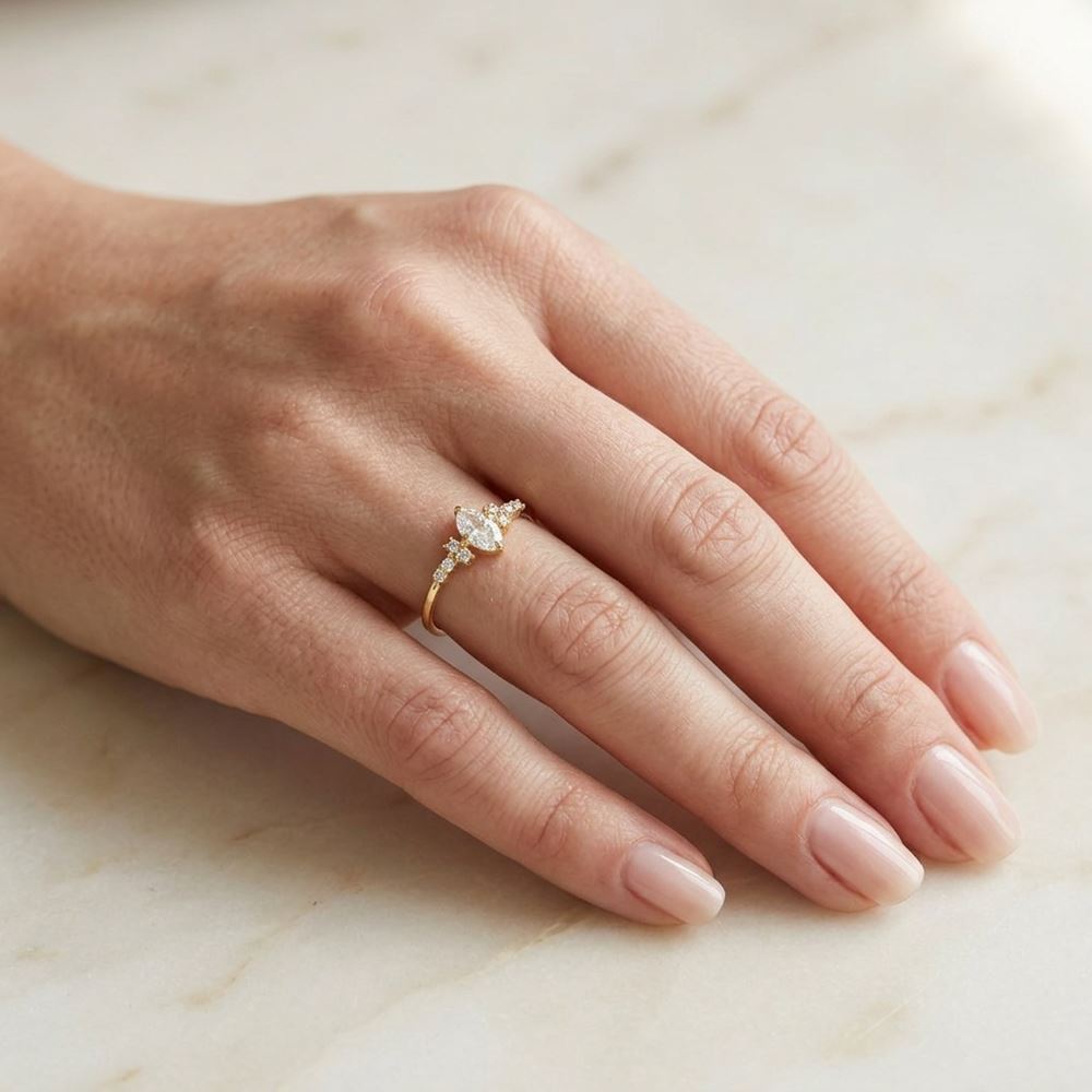 Oval Taşlı Yüzük