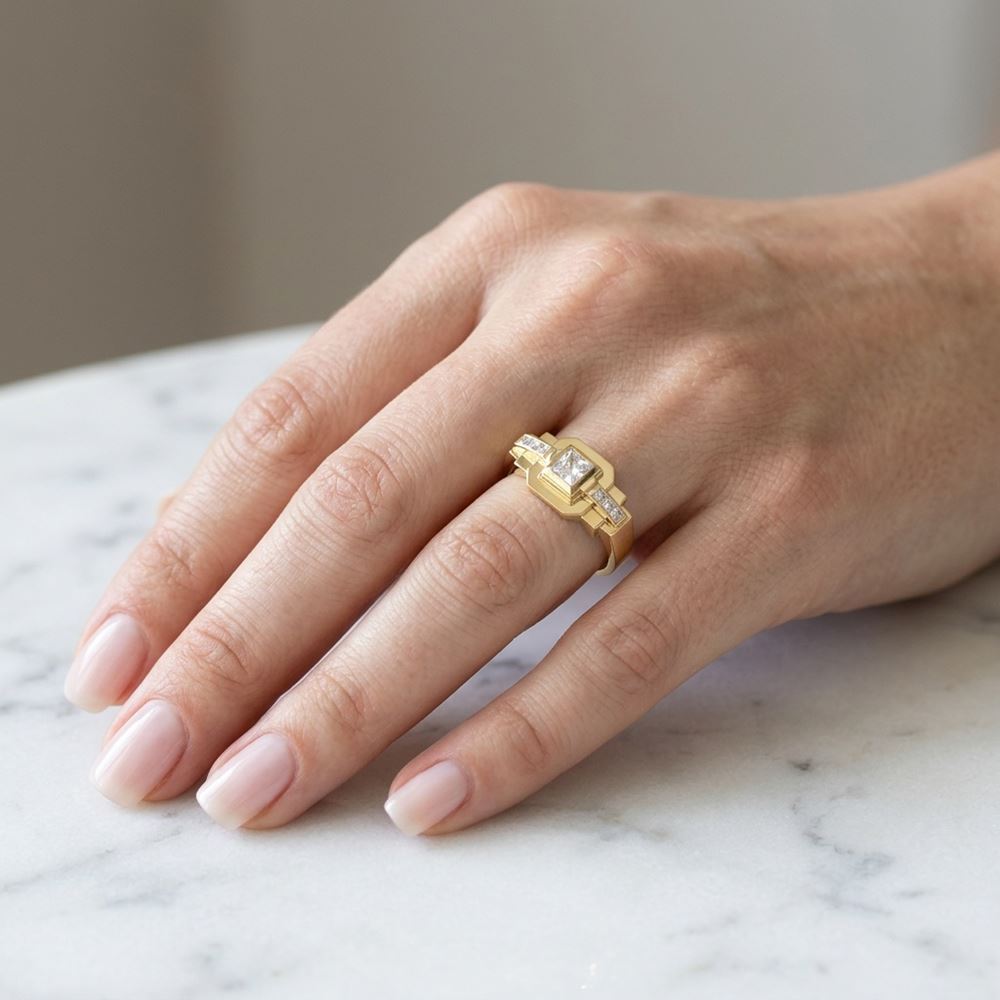 Kare Geometrik Tasarım Taşlı Yüzük